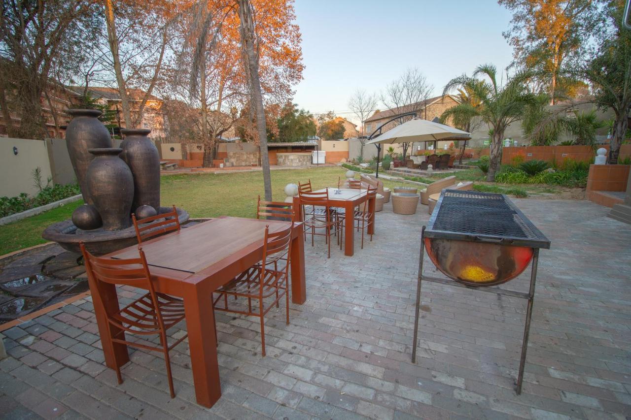 The Afropolitan Villa Johannesburg Bagian luar foto